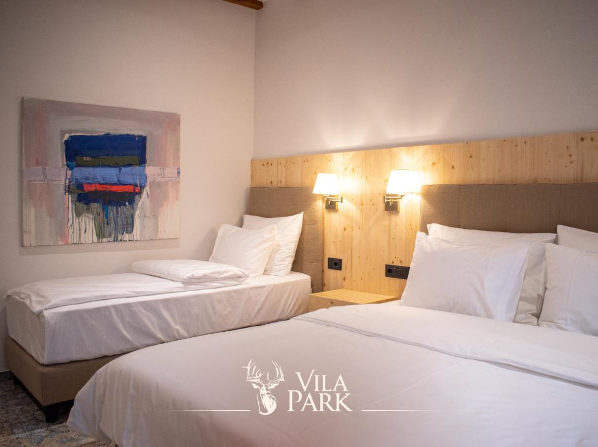 Vila Park Bujtina Hotel Prizren Ngoại thất bức ảnh